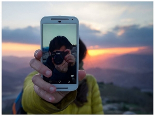 Menci&oacute;n especial: "Selfie" de Eloy Hern&aacute;ndez (@eloy.hernande) Fuji XT-10 + XF 23mm F2 R WR.