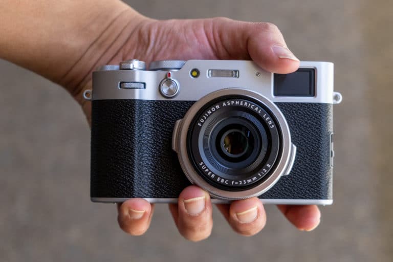 Fujifilm X100V