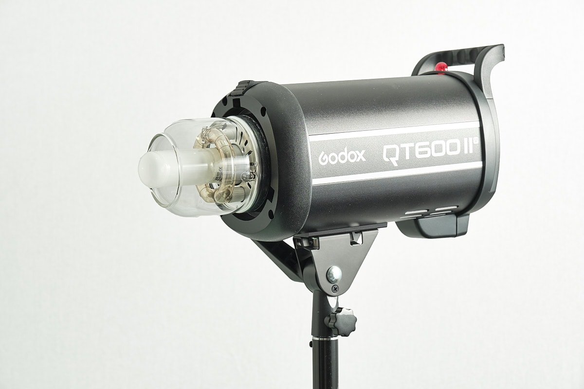 Flash Godox QT600II, de 600Ws de potencia y luz de modelado