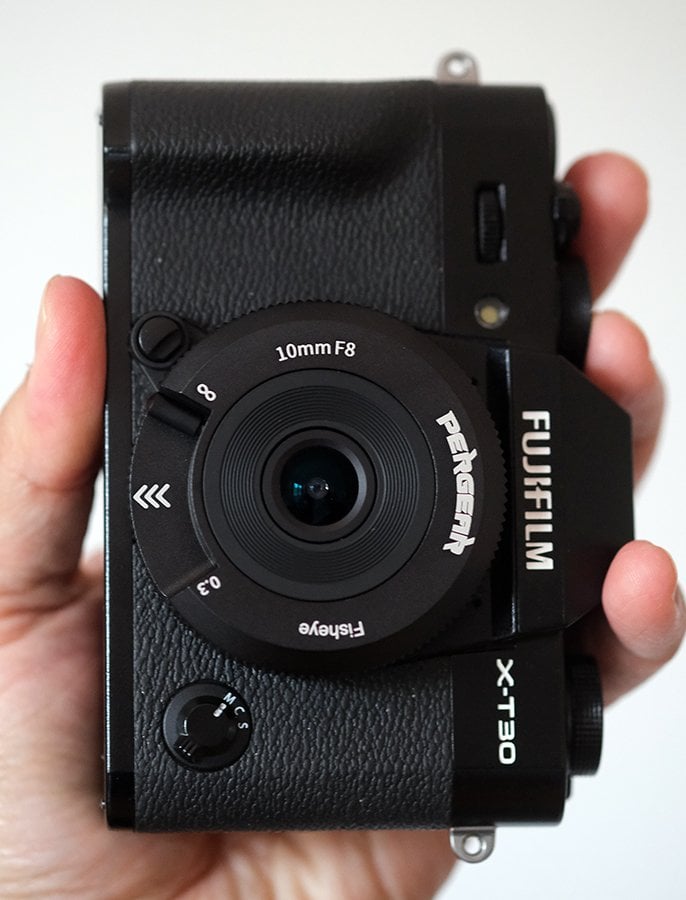 Fujifilm X-T30 con el Pergear 10mm F8.