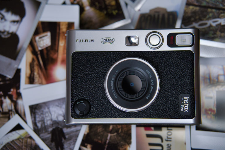 Review Instax mini EVO Hybrid: cámara e impresora, digital y analógica