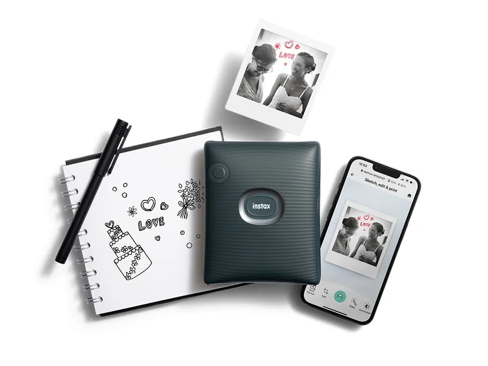 FujiFilm lanza su nueva impresora para móviles Instax Link WIDE: tus fotos  en papel incluso con sonido gracias a los códigos QR