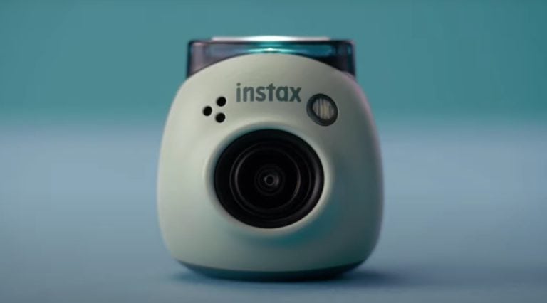 Fujifilm INSTAX Pal, una cámara digital, diminuta, ultra-conectada y, sobre todo, muy cuqui